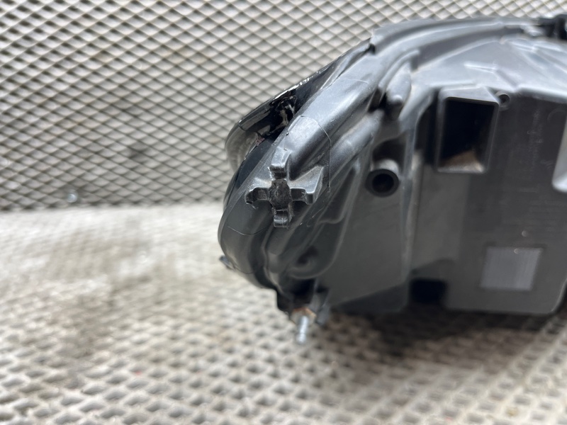 Фара Land Rover Discovery Sport (L550, 2020г.)