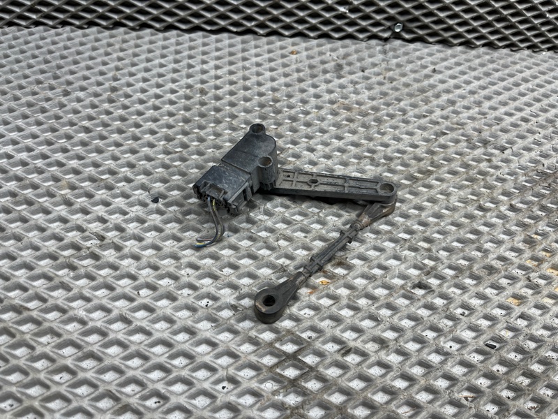 Датчик высоты Land Rover Range Rover Sport (L320, 2012г.)