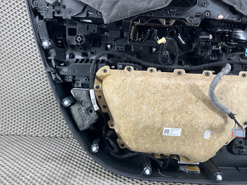 Обшивка двери Land Rover Range Rover Sport (L461, 2024г.)