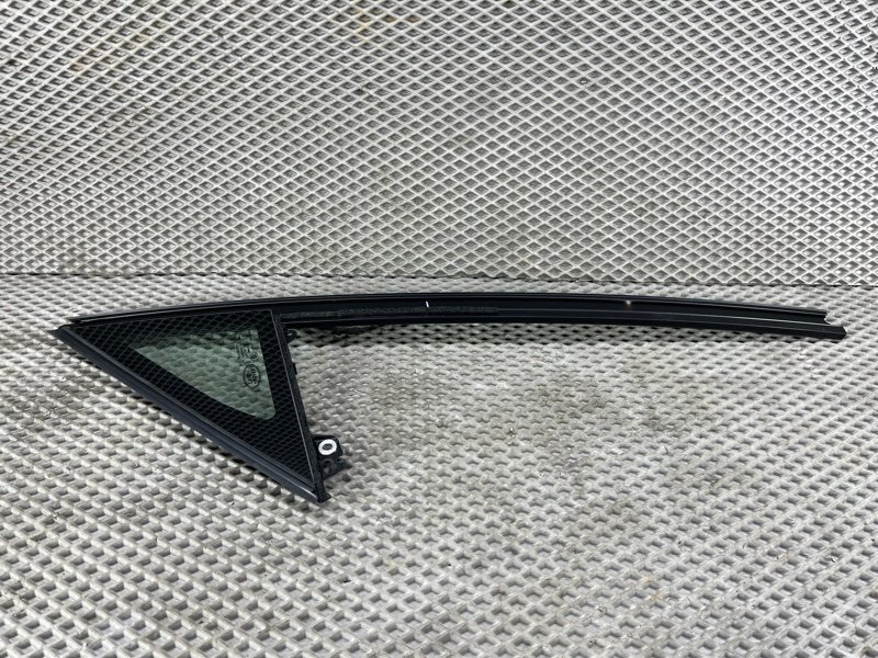 Стекло двери Land Rover Range Rover Sport (L461, 2024г.)