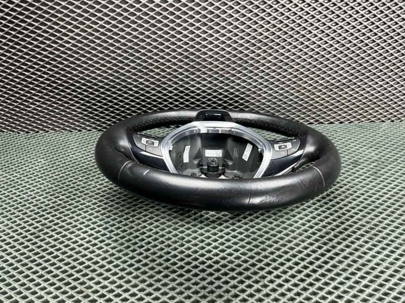 Руль Volkswagen Tiguan (MK2, 2018г.)