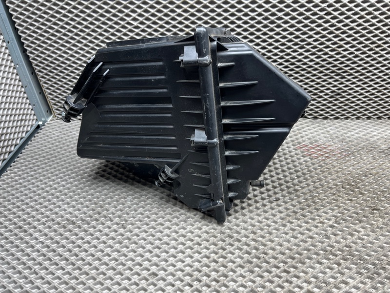 Корпус воздушного фильтра Land Rover Range Rover Evoque (L538, 2017г.)