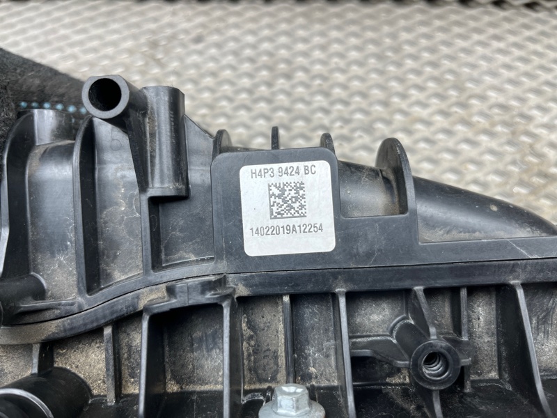 Впускной коллектор Land Rover Range Rover Evoque (L551, 2020г.)