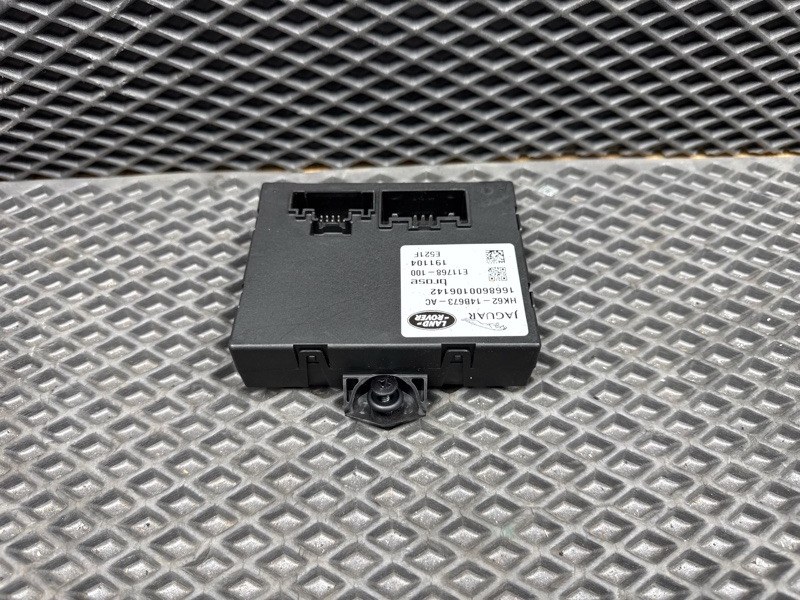 Блок управления крышкой багажника Land Rover Range Rover Sport (L494, 2020г.)