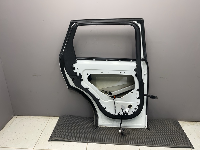 Дверь Land Rover Range Rover Sport (L494, 2021г.)