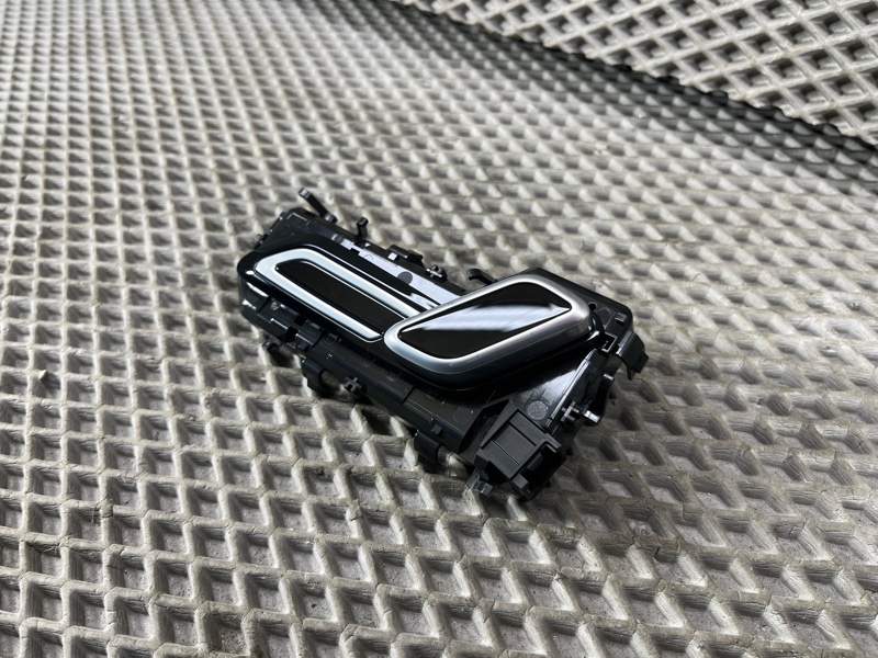 Пульт регулировки сиденья Land Rover Range Rover Sport (L461, 2024г.)