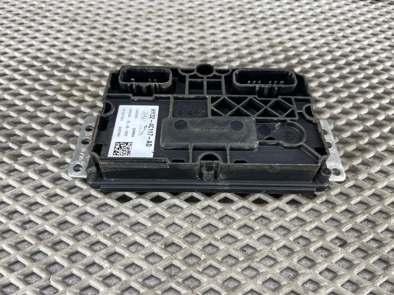 Блок управления редуктором Land Rover Defender (L663, 2020г.)