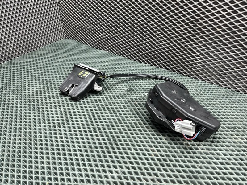 Замок багажника с доводчиком Land Rover Range Rover Evoque (L538, 2017г.)