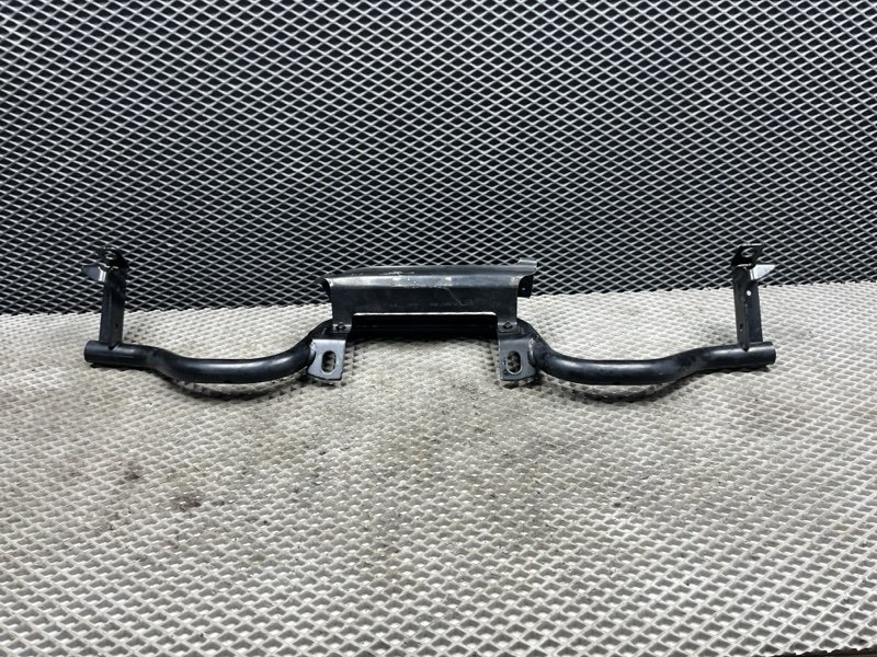 Балка под радиатор Land Rover Range Rover Sport (L494, 2020г.)