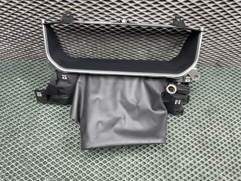 Рамка панели приборов Land Rover Range Rover Sport (L494, 2021г.)