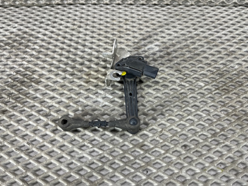 Датчик высоты Land Rover Range Rover Sport (L461, 2024г.)