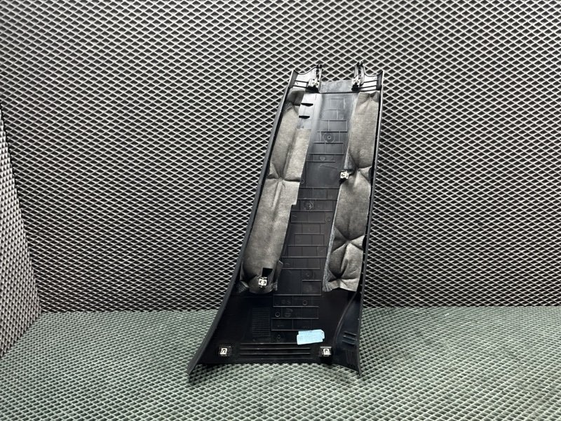 Обшивка центральной стойки Land Rover Range Rover Sport (L461, 2025г.)