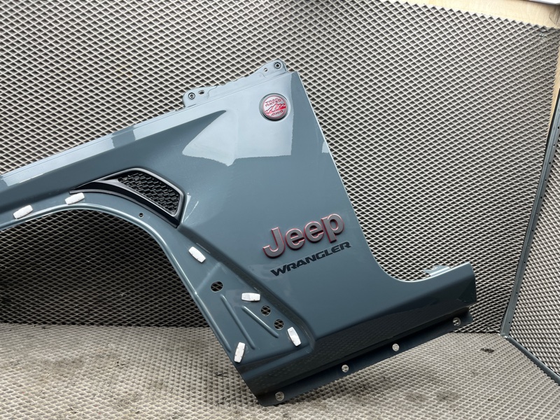 Крыло Jeep Wrangler (JL, 2025г.)