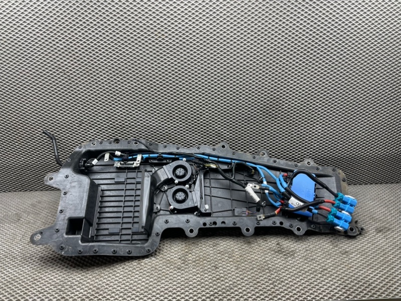 Короб высоковольтной батареи Land Rover Discovery Sport (L550, 2020г.)