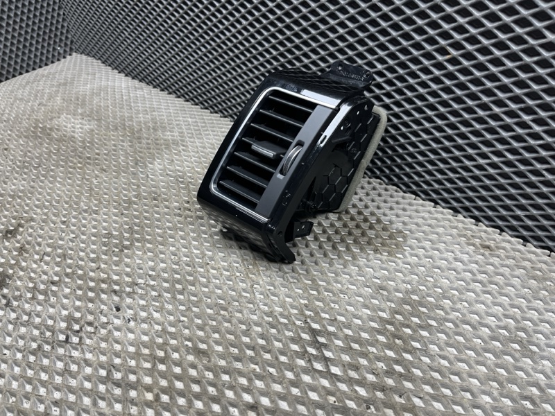 Дефлектор обдува салона Land Rover Range Rover Sport (L494, 2020г.)
