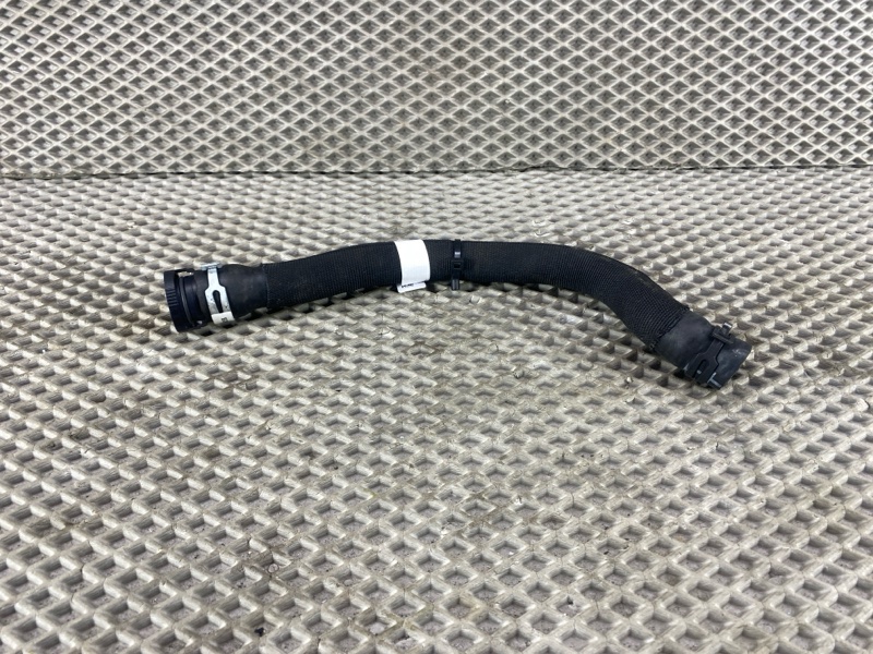 Патрубок системы охлаждения Land Rover Range Rover Sport (L461, 2024г.)
