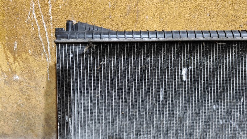 Радиатор охлаждения двигателя Jaguar F-Pace (X761, 2016г.)
