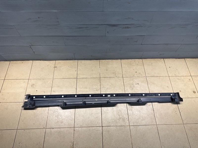 Накладка на порог наружная Land Rover Discovery Sport (L550, 2020г.)