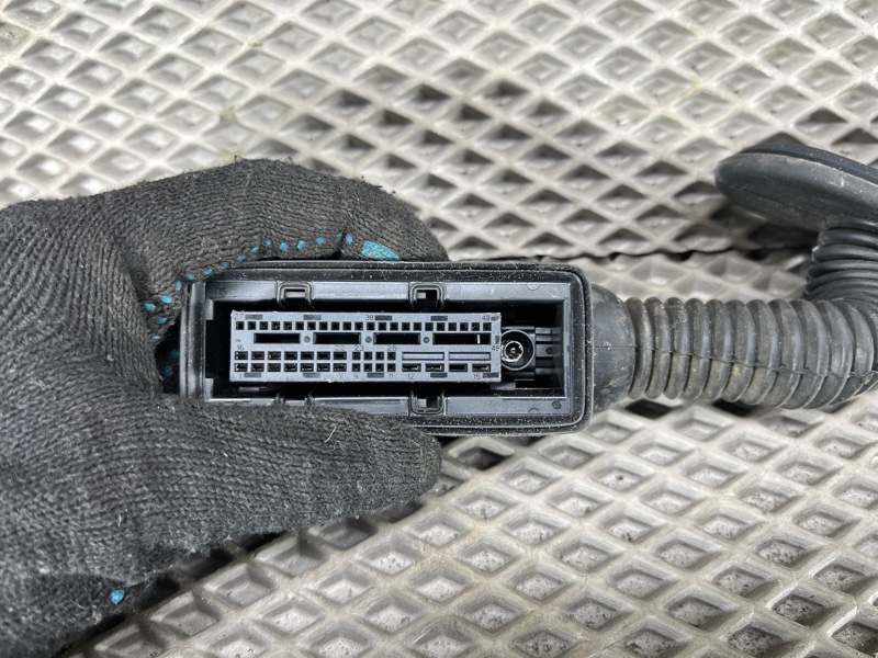 Проводка двери Land Rover Defender (L663, 2020г.)