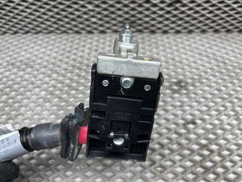 Плюсовой провод аккумулятора Land Rover Range Rover Sport (L320, 2012г.)