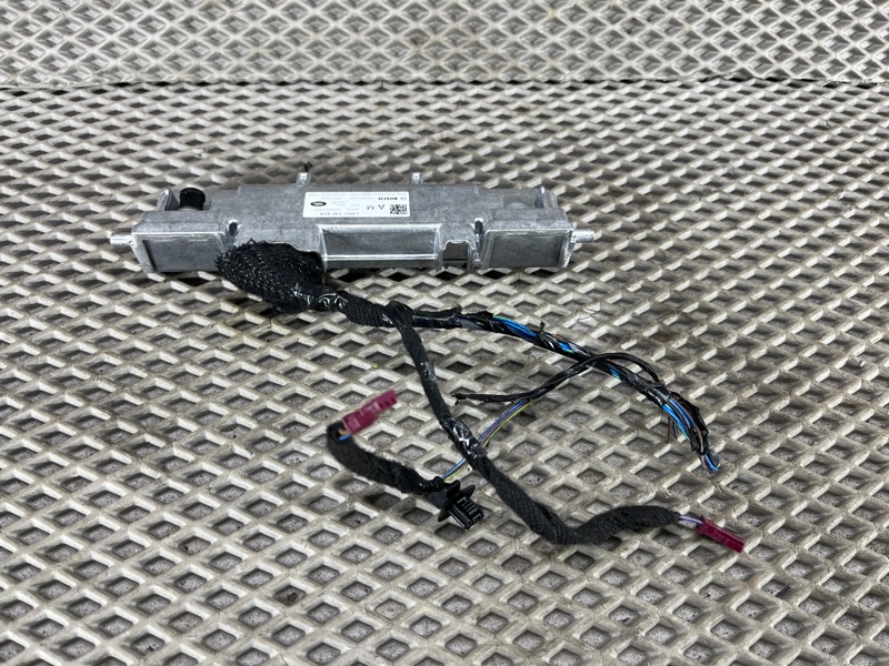 Камера контроля разметки / стереокамера Land Rover Defender (L663, 2020г.)