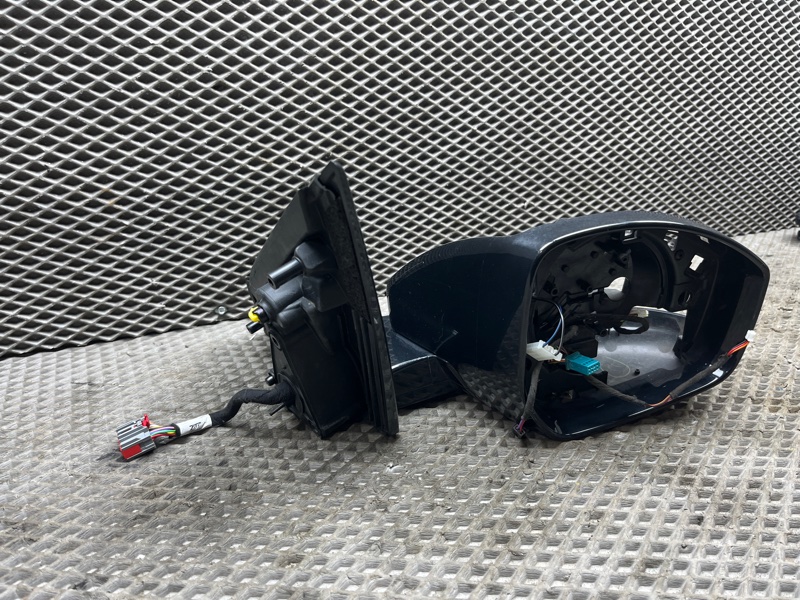 Корпус зеркала Land Rover Discovery Sport (L550, 2020г.)