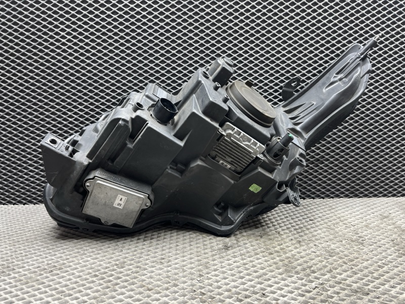 Фара Land Rover Range Rover (L405, 2016г.)