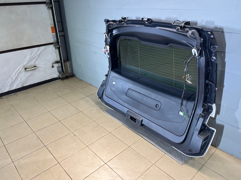 Крышка (дверь) багажника Land Rover Range Rover Sport (L461, 2023г.)