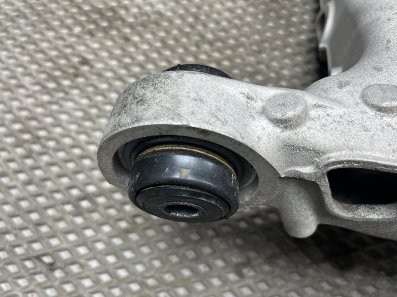 Рычаг нижний Land Rover Range Rover Sport (L494, 2020г.)