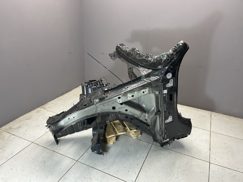 Четверть Land Rover Range Rover Sport (L461, 2025г.)