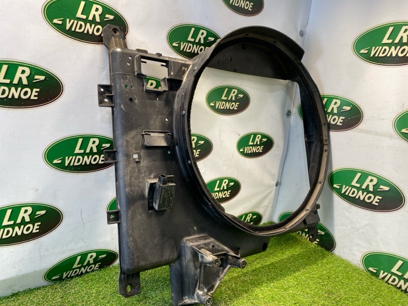 Диффузор радиатора Land Rover Range Rover (L322, 2010г.)
