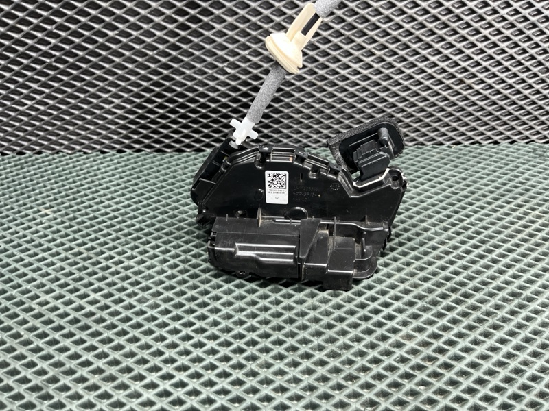 Замок двери Volkswagen Tiguan (MK2, 2018г.)
