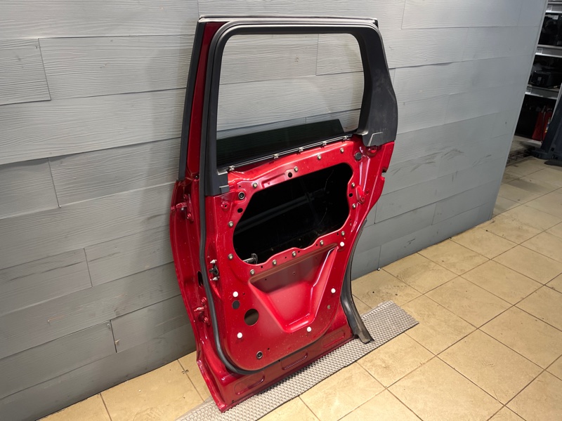 Дверь Land Rover Discovery Sport (L550, 2020г.)