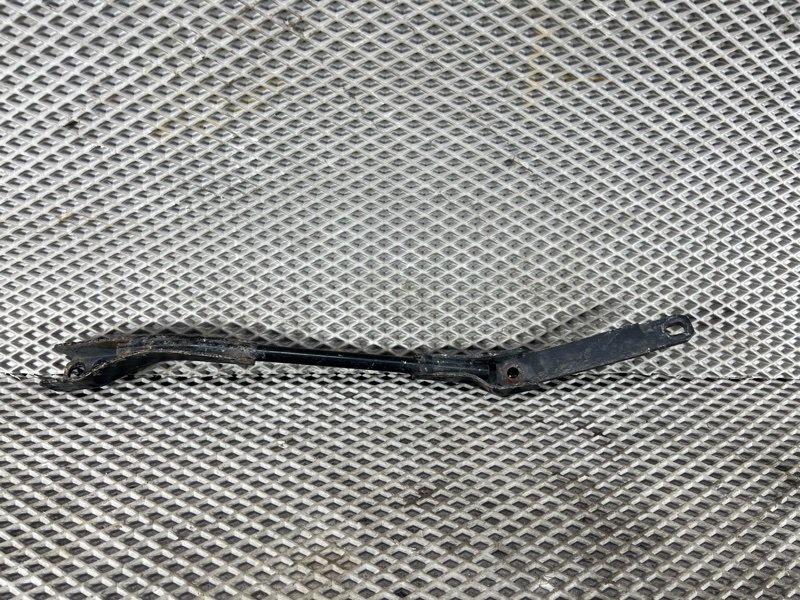 Распорка кузова Land Rover Defender (L663, 2020г.)