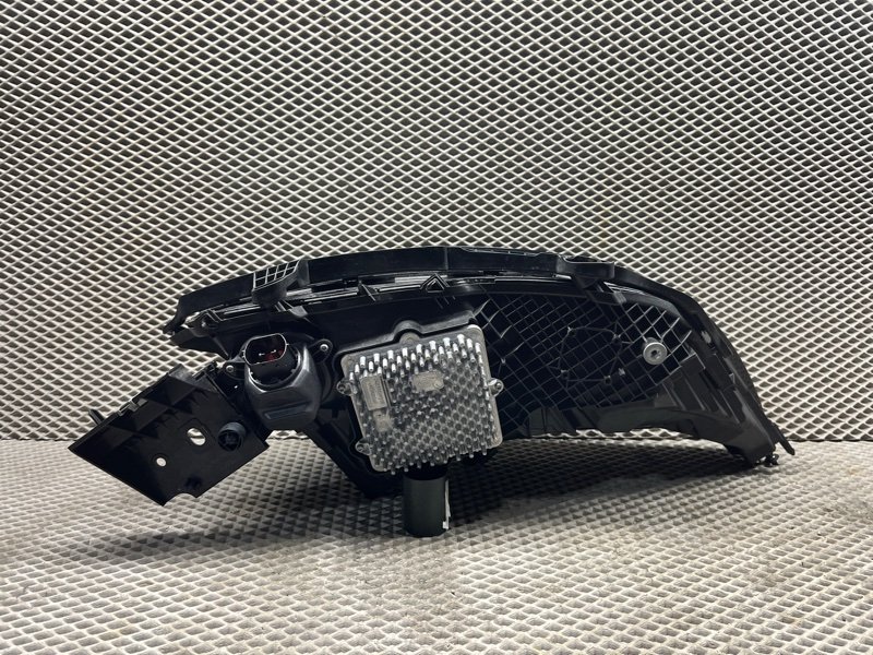 Фара светодиодная Land Rover Range Rover Sport (L461, 2024г.)