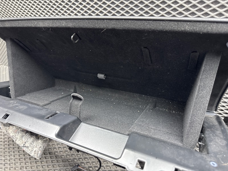 Бардачок Land Rover Range Rover Sport (L494, 2020г.)