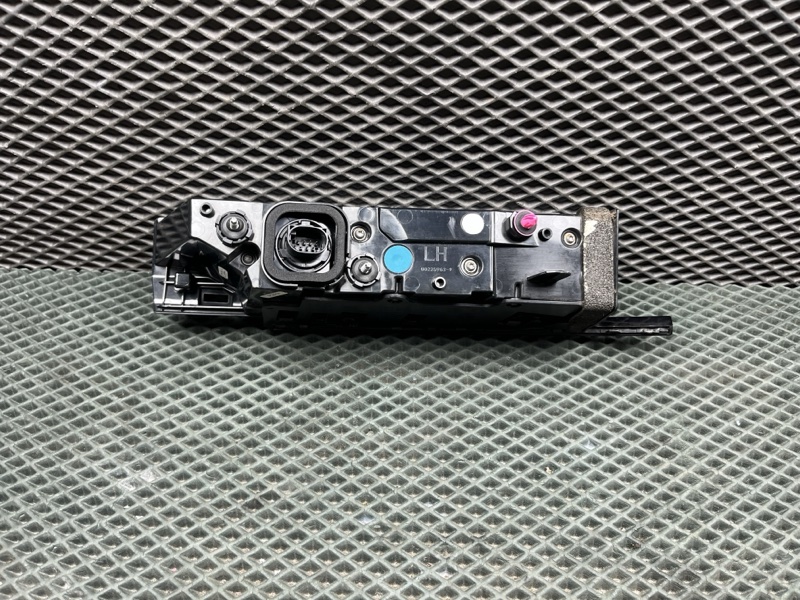 Фонарь Land Rover Range Rover Sport (L461, 2025г.)