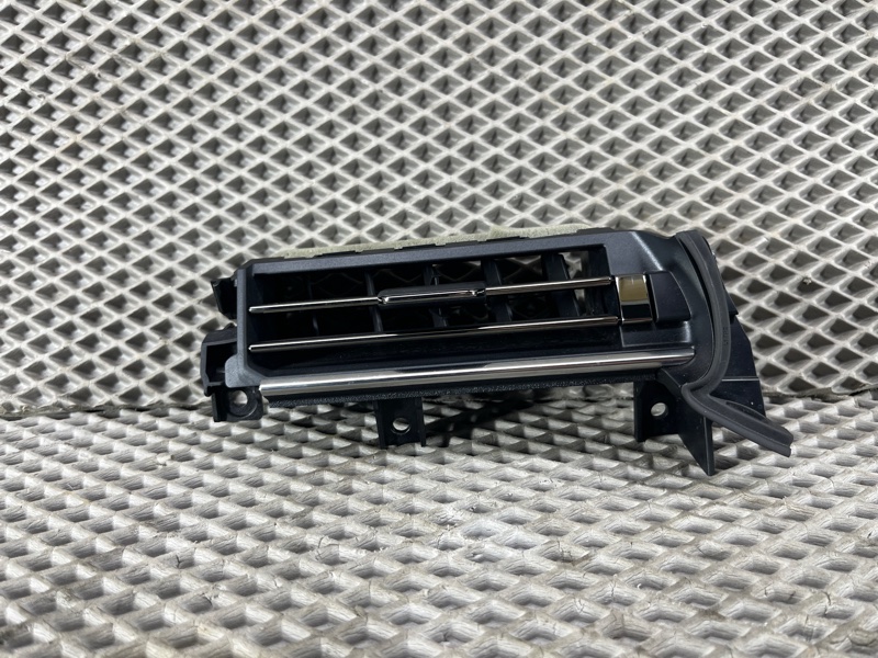 Дефлектор обдува салона Land Rover Range Rover Sport (L461, 2024г.)