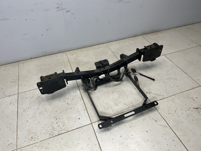 Балка фаркопа Land Rover Range Rover Sport (L494, 2015г.)