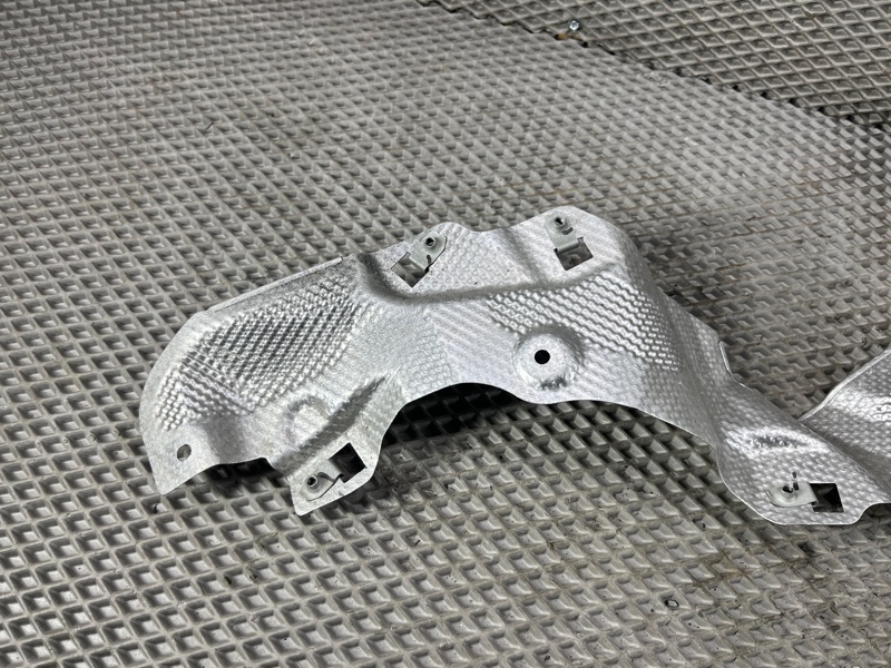 Тепловой экран Land Rover Range Rover Sport (L461, 2024г.)