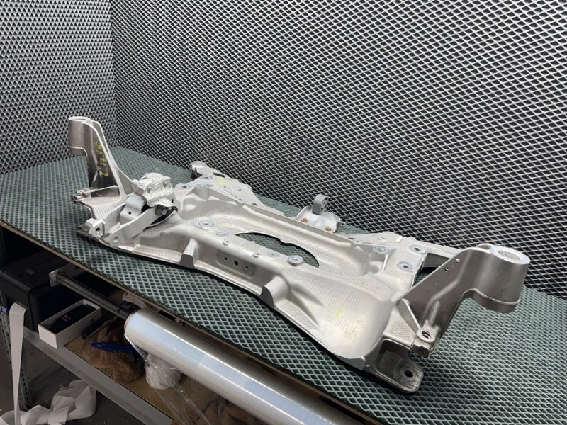 Подрамник Land Rover Range Rover Evoque (L551, 2020г.)