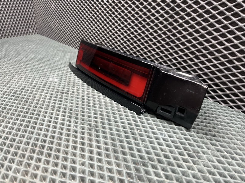 Фонарь Land Rover Range Rover Sport (L461, 2025г.)