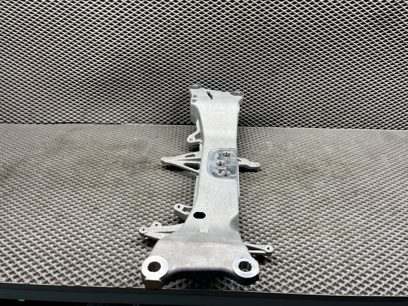 Кронштейн АКПП Land Rover Range Rover Sport (L461, 2024г.)