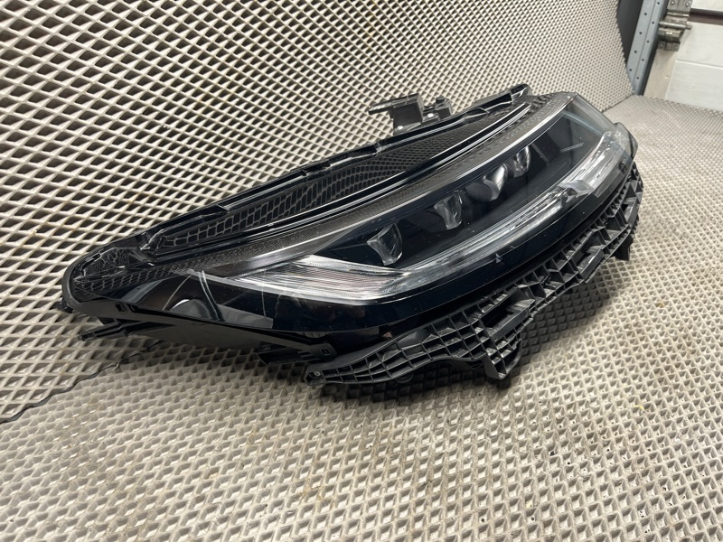 Фара светодиодная Land Rover Range Rover Sport (L461, 2024г.)