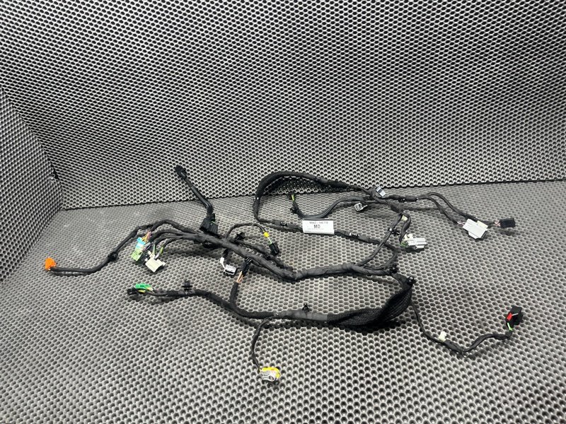 Проводка сиденья Land Rover Range Rover Sport (L461, 2024г.)