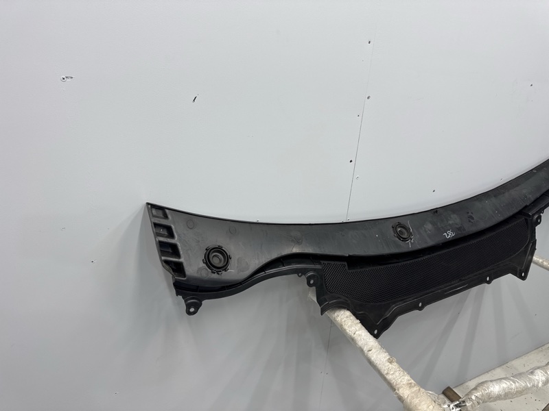 Жабо Land Rover Range Rover Sport (L494, 2020г.)