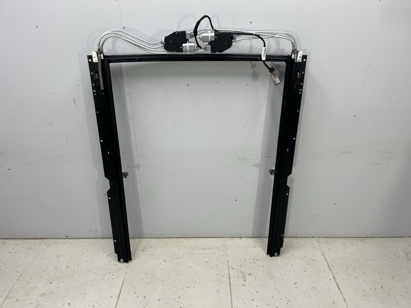 Направляющая шторки панорамы Land Rover Range Rover Sport (L494, 2017г.)
