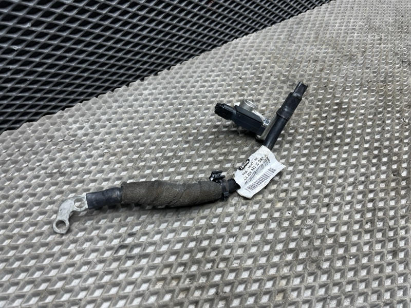 Клемма аккумулятора минусовая Land Rover Range Rover Sport (L494, 2020г.)
