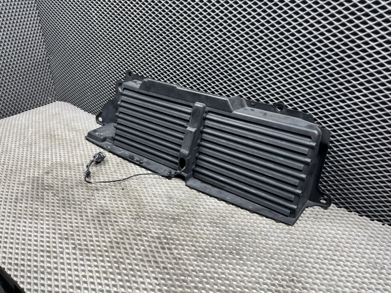 Дефлектор радиатора жалюзи Land Rover Range Rover (L405, 2019г.)