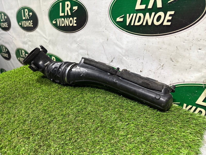 Патрубок воздушного фильтра Land Rover Range Rover (L405, 2020г.)